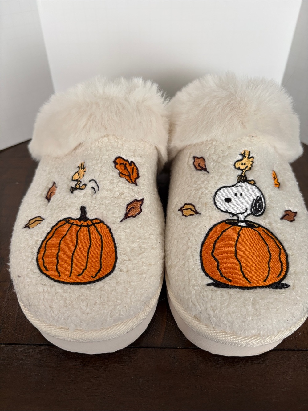 Snoopy Pumpkin Fuzzy Slip-On Slippers - Cream